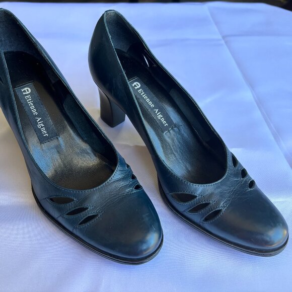 Etienne Aigner Navy Blue Leather Pumps - Picture 2 of 9